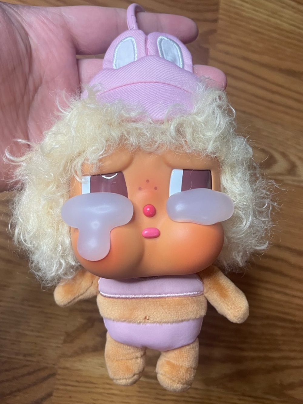 POP MART CRYBABY Vacation Mode On Full Sail Vinyl Plush Pendant Keychain - Picture 2 of 7